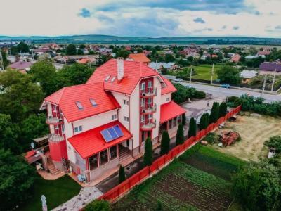 Pensiunea Octogon Piatra Neamt Exterior photo